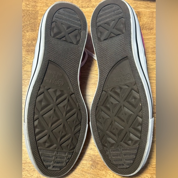 Converse Chuck Taylor Pink Low-Tops Women’s Size 8 - Picture 2 of 7